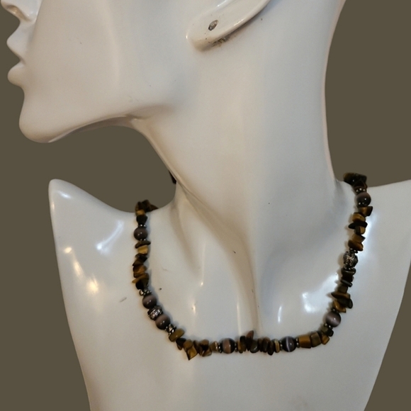 HANDMADE Tiger and Eagle Eye Chip Beaded Necklace - Picture 1 of 6